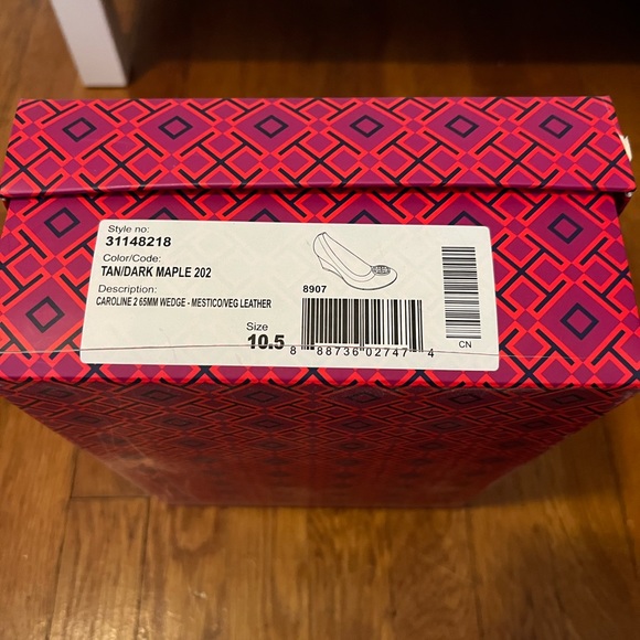 Tory Burch Caroline Wedge size 10.5 tan/dark maple. - Picture 2 of 3